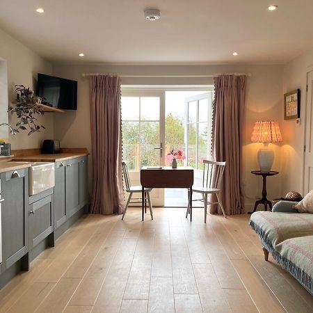 Cobblers Lodge ไลม์รีจิส ภายนอก รูปภาพ